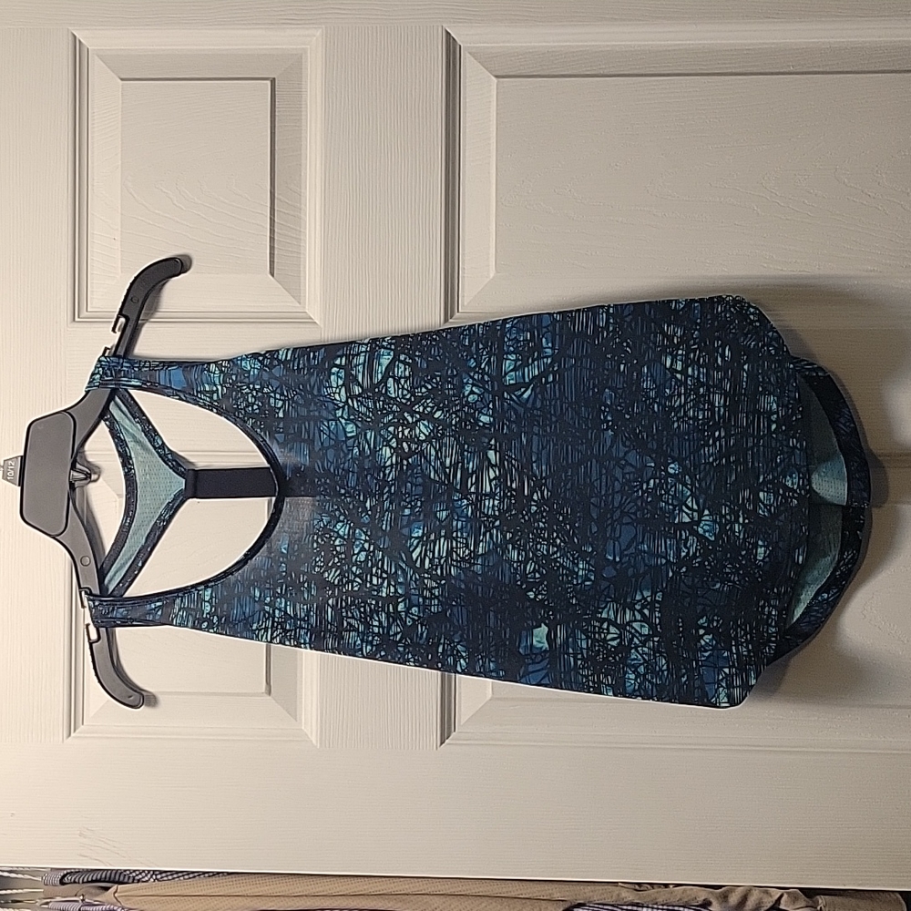 Old Navy size XS activewear tank
